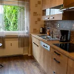 Entspannter Erwin In Ruhiger Waldrandlage Mit Balkon Und Kamin شقة *