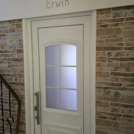 Apartment Entspannter Erwin In Ruhiger Waldrandlage Mit Balkon Und Kamin Marburg