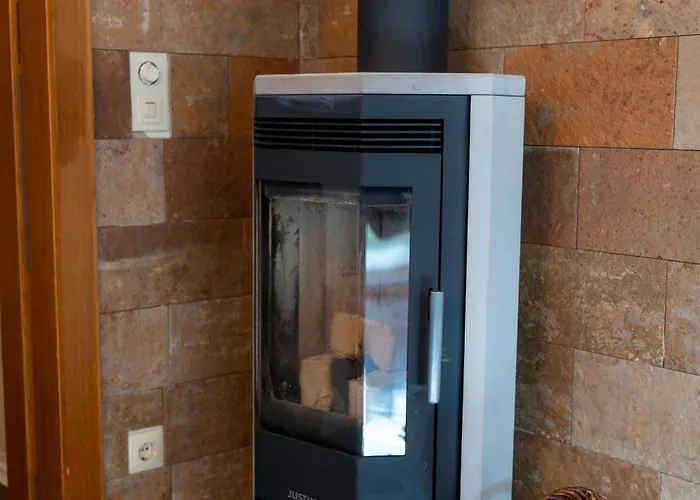 Entspannter Erwin In Ruhiger Waldrandlage Mit Balkon Und Kamin *