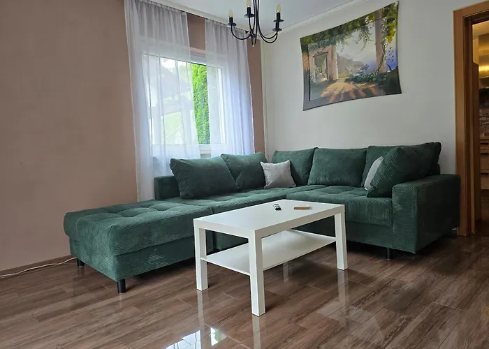 Entspannter Erwin In Ruhiger Waldrandlage Mit Balkon Und Kamin Marburg